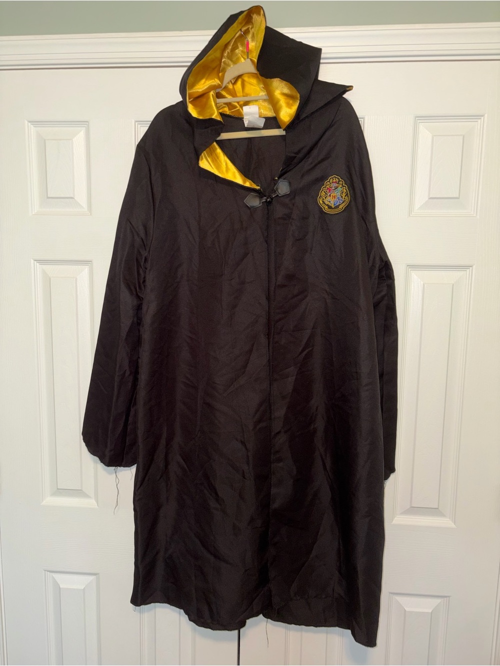 Harry Potter Wizarding World Hooded Robe Costume Black/Gold Adult L/XL